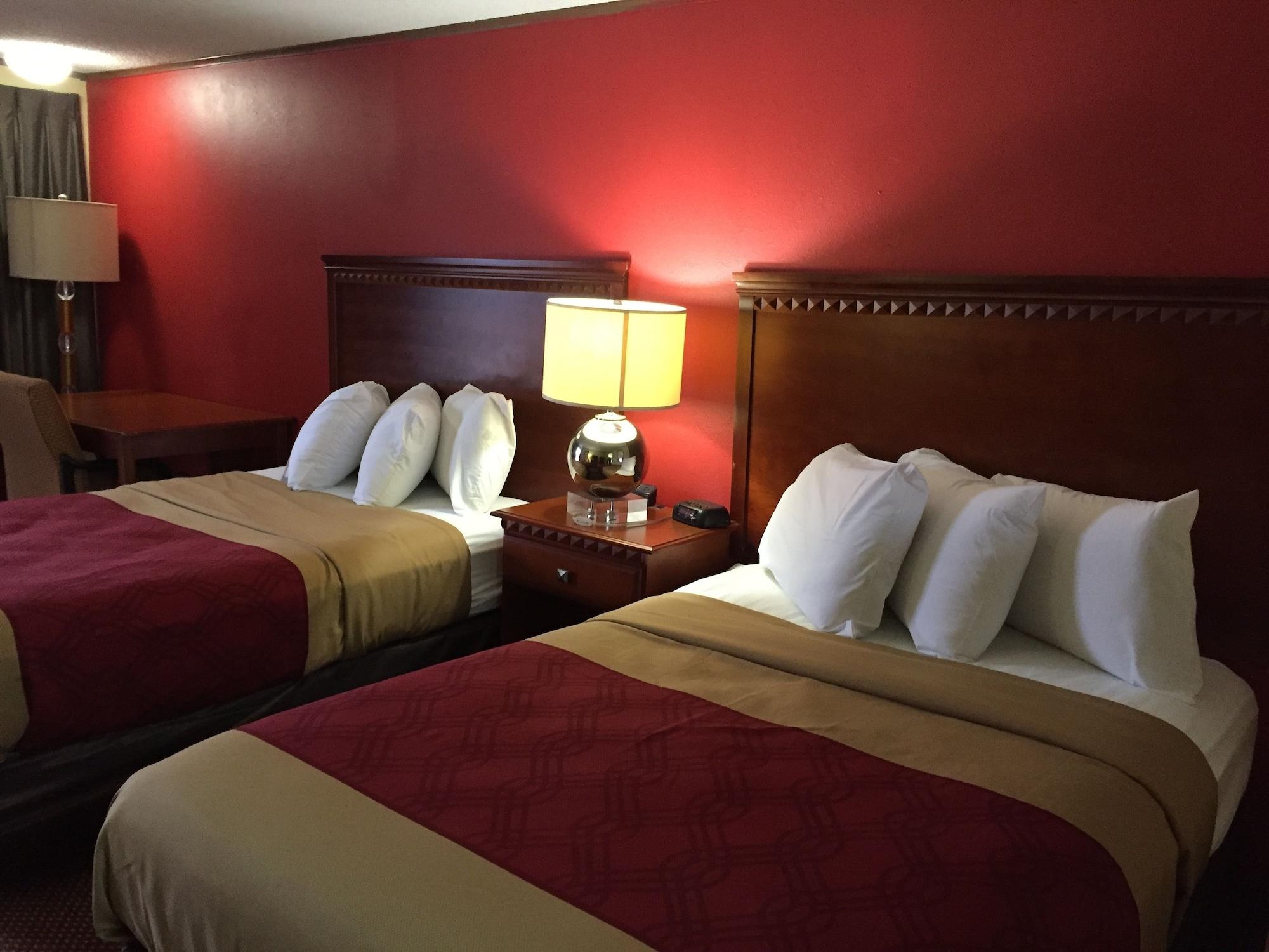 Econo Lodge Norwalk Zewnętrze zdjęcie