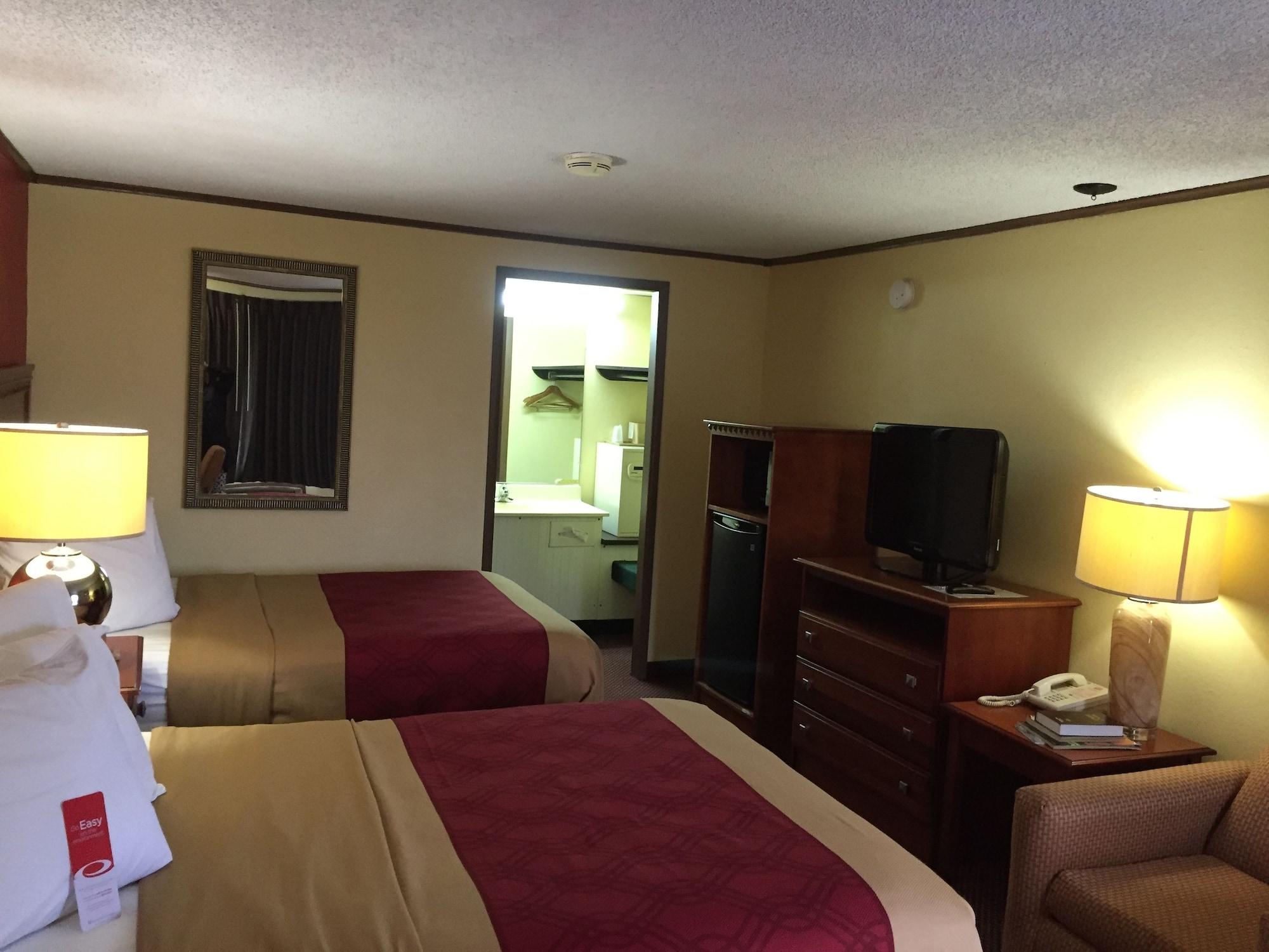 Econo Lodge Norwalk Zewnętrze zdjęcie