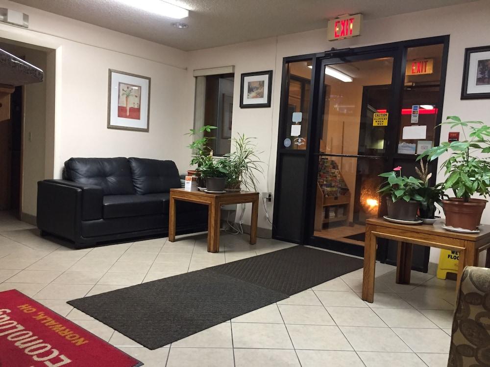 Econo Lodge Norwalk Zewnętrze zdjęcie