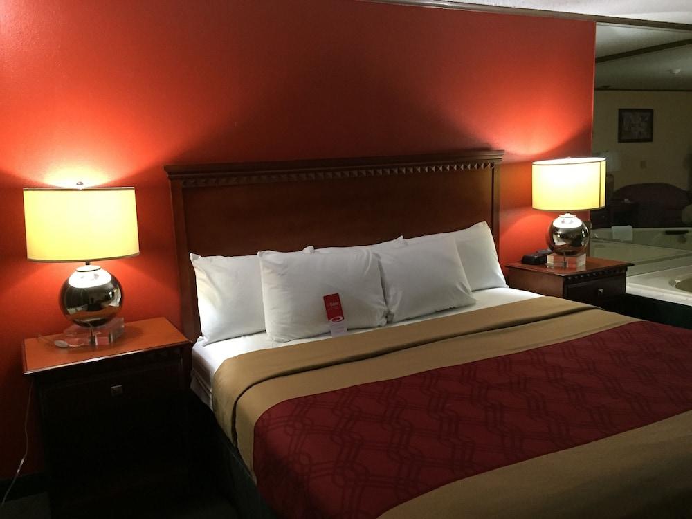 Econo Lodge Norwalk Zewnętrze zdjęcie